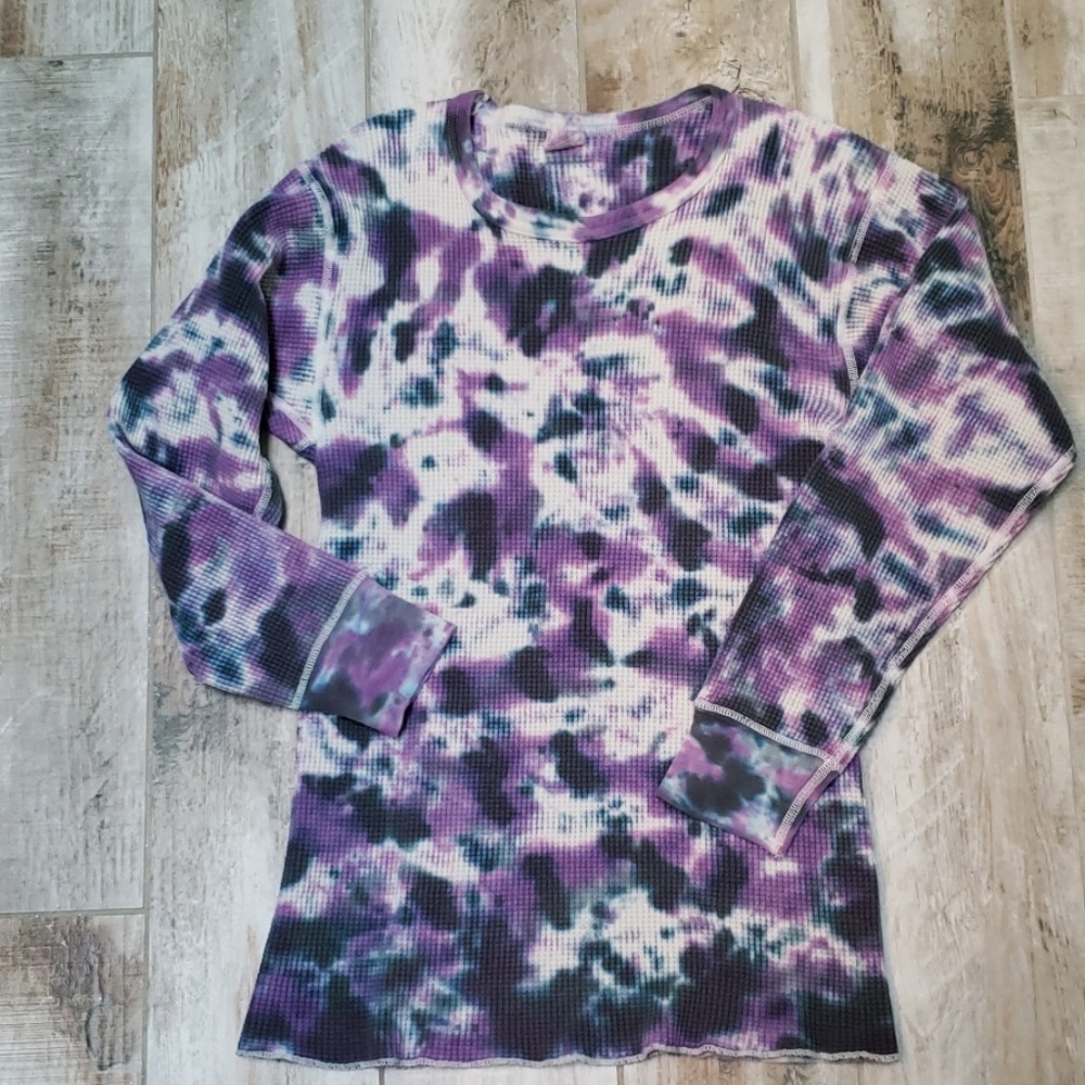 Funky purple tie dyed thermal